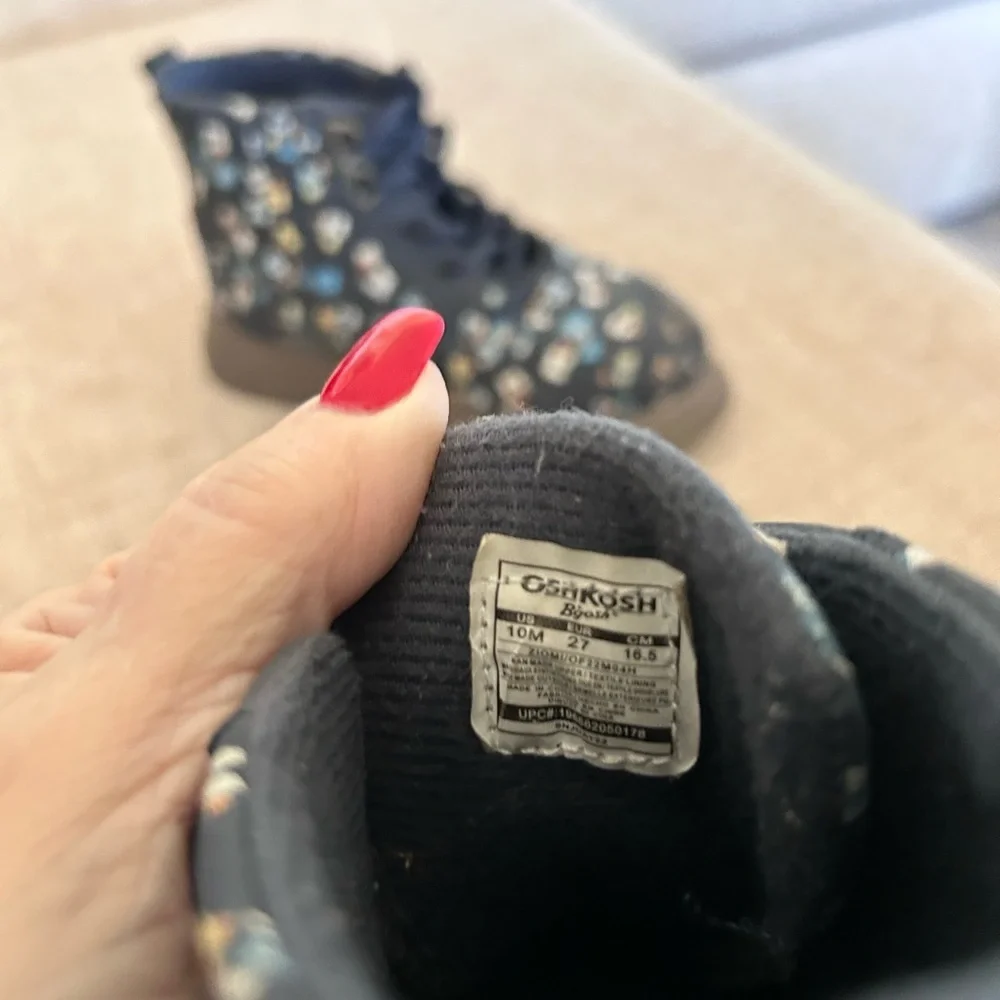 Oshkosh Navy Girls Ankle Boot with a Floral Design Lace Up  Size 10M